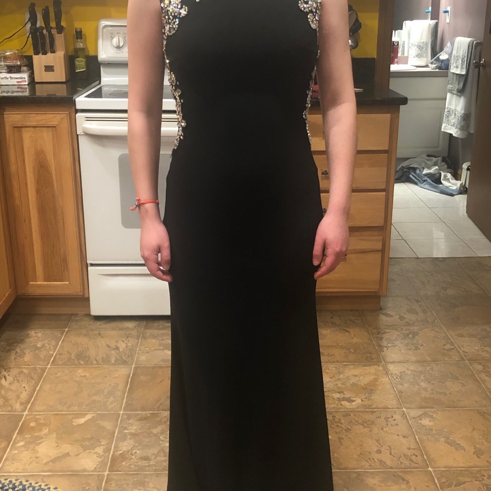 Prom/Pageant Gown - Picture 6 of 7